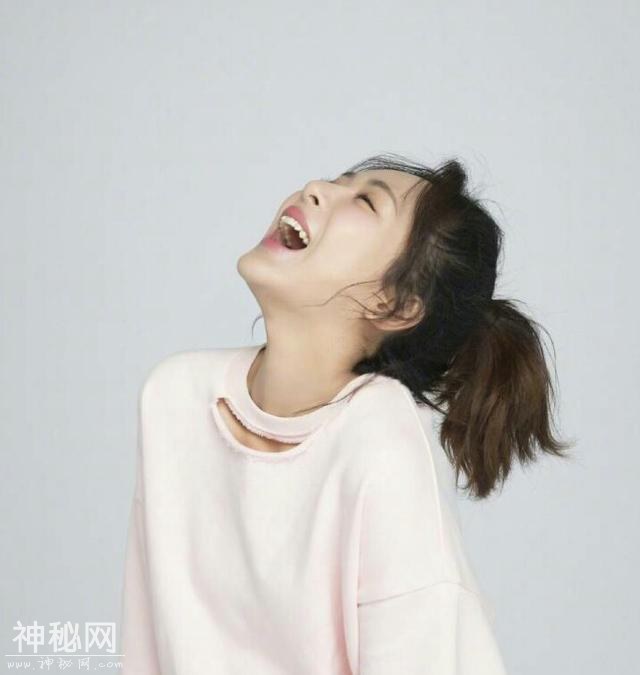 568d00002544ea61bb2c