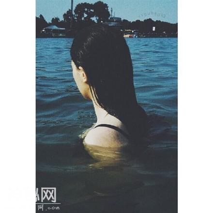 569300047abd9818a5b5