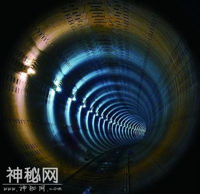 5b4c000415a8de0203b5