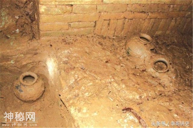 江苏一座西周古墓，竟然出土一陶罐鸡蛋，2800多年依然保存完整！-2.jpg