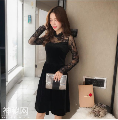 气质美女这样穿镂空裙，搭配凉鞋，回头率引爆一条街，简直美炸！-2.jpg