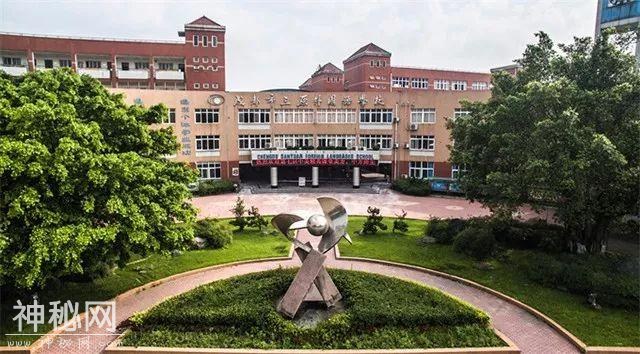 新全优教育：这所名不见经传的学校，去年居然有一半学生考上重本-3.jpg