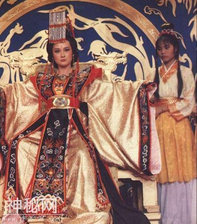 作为历史上唯一的女皇帝，为何武则天死后，墓碑上只有“无”字-3.jpg