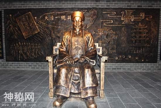 身为上门女婿，却风流成性，总督岳父：随他玩，花多少钱一律照给-2.jpg