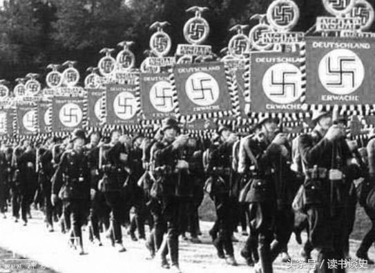 另一个德国，另一个希特勒，建了一国中国，现依然身穿纳粹军装-2.jpg