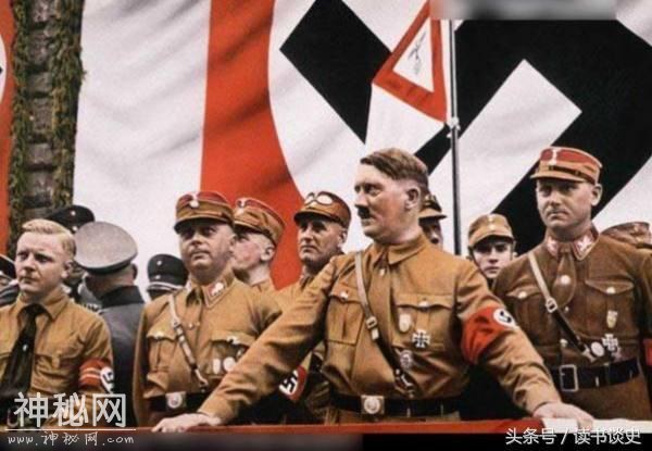 另一个德国，另一个希特勒，建了一国中国，现依然身穿纳粹军装-1.jpg