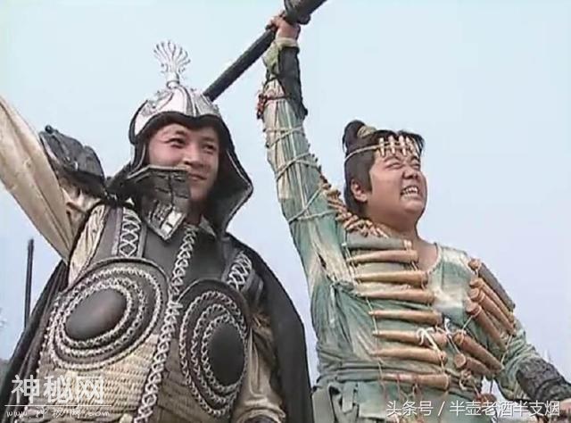 最符合历史人物性格的演绎：单雄信临终思念秦琼却踢翻了罗成敬酒-2.jpg