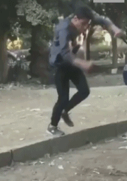 怎么方便就怎么坐，不要在意别人怎么说-6.jpg