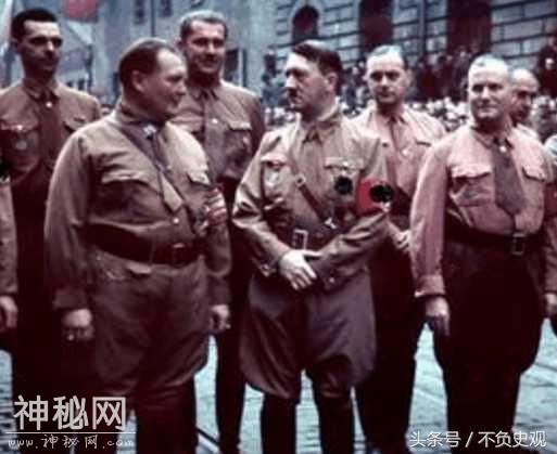 纳粹二战罪行,100万犹太人命丧于此,为何进集中营前必须剃光头?-1.jpg