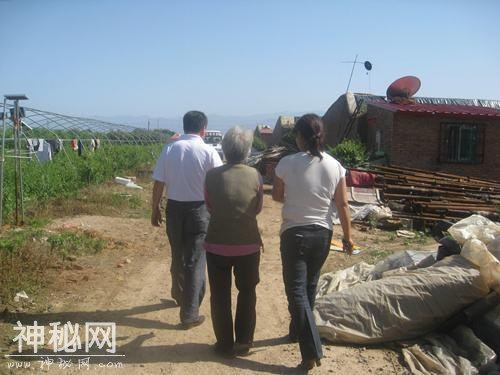 弟买房妈给三十万，我买房找妈借钱她说我是外人，我笑着离开-2.jpg