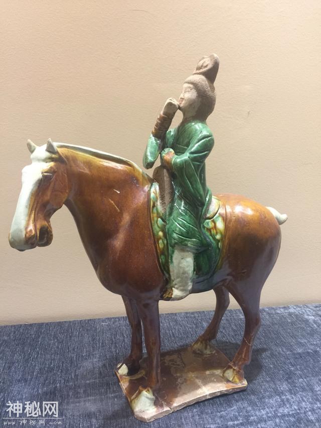 免费给大家鉴定古玩藏品的价值和真伪。记得先关注哦-4.jpg