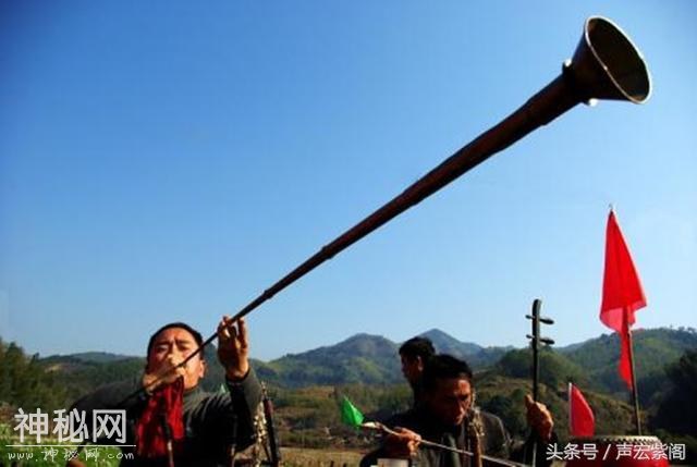 河北赵县有个喇叭匠，人称“吹破天”方圆百里乡村过红白事都请他-3.jpg