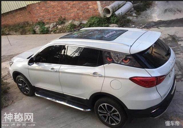 聪明人都不买宝骏，改提这辆suv，内饰科幻，颜值高，售价不足6万-4.jpg