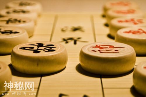 在下象棋的时候，为什么将与帅不能碰面？与历史上的这件事有关-3.jpg