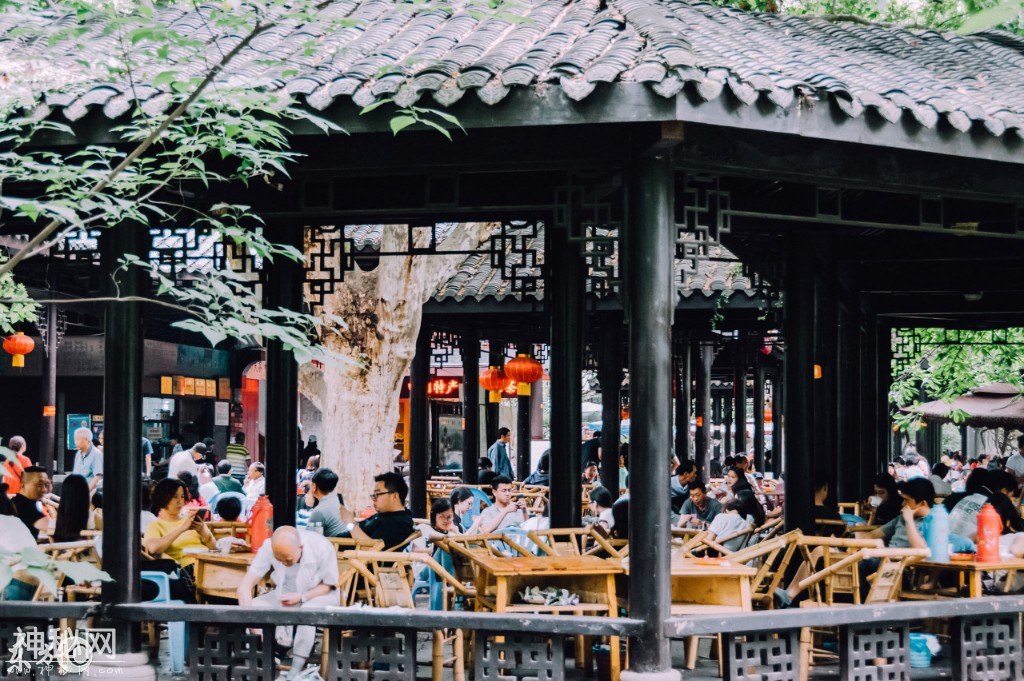 为什么会有少不入川的说法呢？让你感受成都真实的慢生活-6.jpg