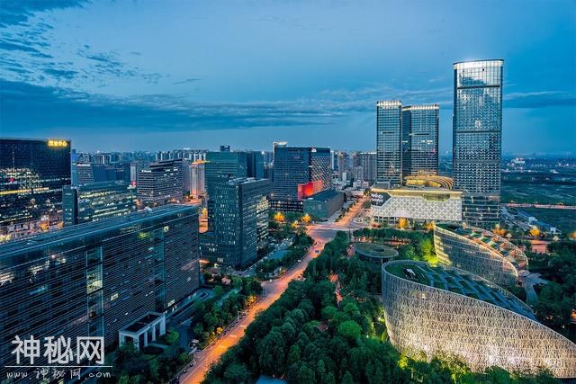 为什么都说成都的宽窄巷子是在坑人？成都人告诉你答案！-1.jpg