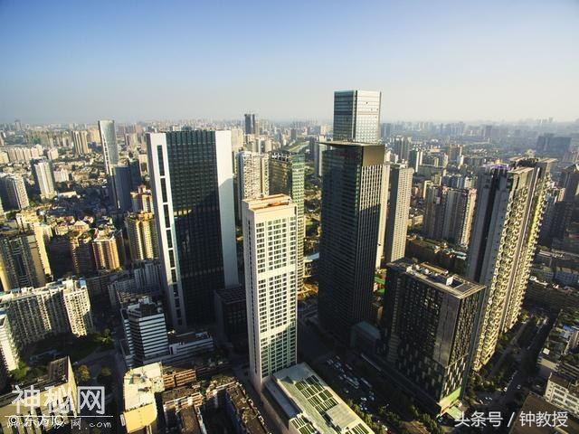 成都楼市怎么了？近郊集体碾压主城区，该如何抉择！-2.jpg