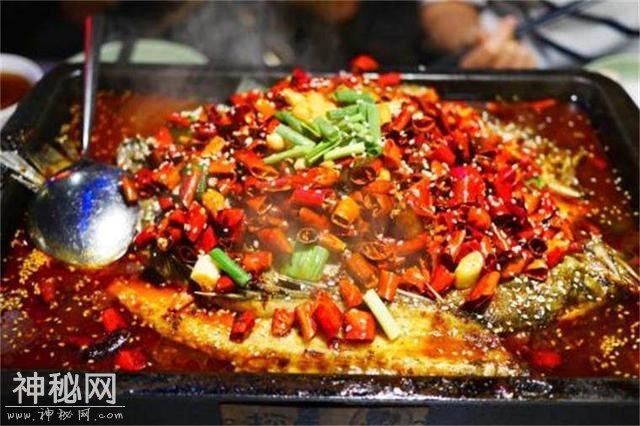 烤鱼的正确打开方式，据说这样吃才美味，你是这样的吗？-3.jpg