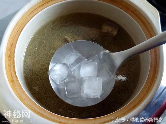 鸡汤营养美味，这么喝鸡汤就不怕发胖啦！-4.jpg