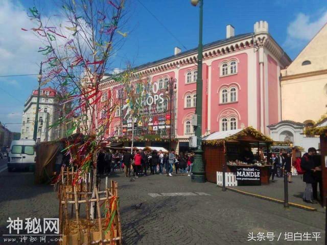 走进布拉格老城广场 了解复活节的文化-9.jpg