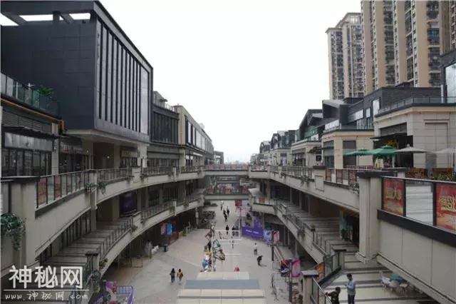这条隐藏在龙泉驿闹市区的美食街，很多人不知道哦，走起哦-1.jpg