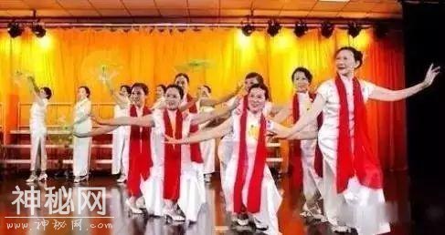 6首健康养生歌，一天看一遍，轻松活到老！看到存一份~-5.jpg