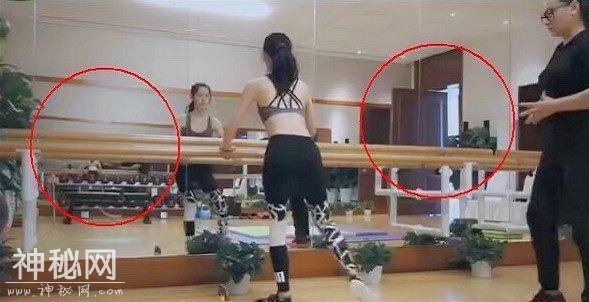 章泽天晒家中健身照，豪宅确实令人羡慕，背后发现摄像机-2.jpg