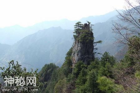 自然现象又以神话色彩宣染的神奇景象，汉中八景之“天台夜雨”-3.jpg