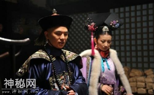 除了甄嬛之外，这两人是最早知道眉庄和温实初有染却没开口的-1.jpg
