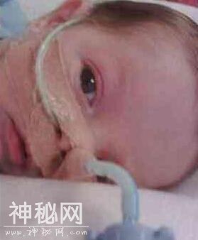 男孩得怪病：长时间专注于一件事情会忘记呼吸-4.jpg