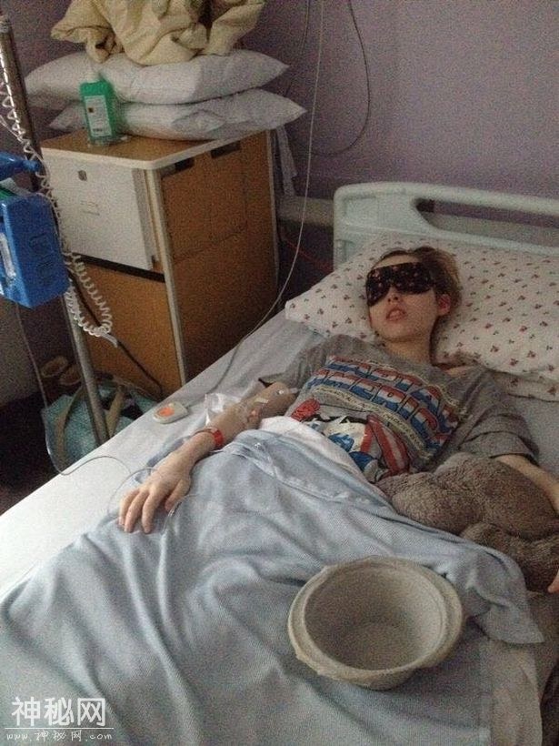 女学生患怪病每天睡不醒，医生都不信有病，直到21岁她痛苦地死去-6.jpg