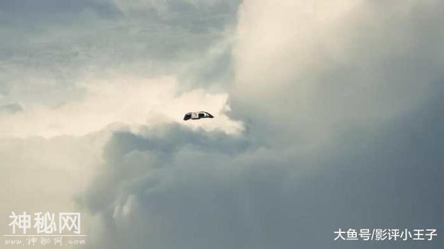 如果掉入黑洞内的奇点会怎样？科幻神作《星际穿越》给出了解释-25.jpg
