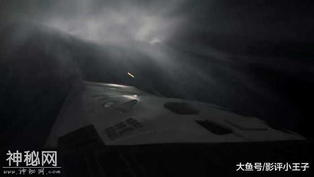 如果掉入黑洞内的奇点会怎样？科幻神作《星际穿越》给出了解释-38.jpg