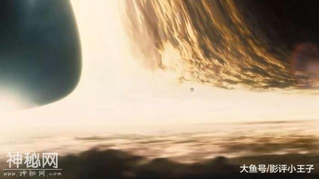 如果掉入黑洞内的奇点会怎样？科幻神作《星际穿越》给出了解释-34.jpg