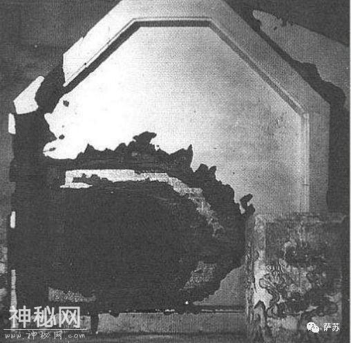 独家揭秘光绪陵打开瞬间：遗体断脚，陪葬寒碜，皇后出现灵异事件-3.jpg