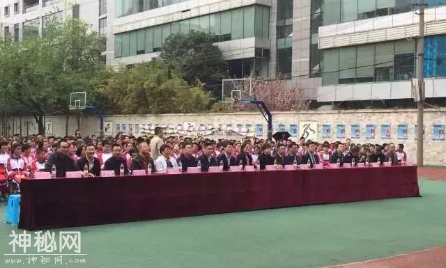 青羊区第二十三届“科技之春”科普月重点活动——成都市树德实验中学（东区）第八届科技节隆重开幕！-3.jpg