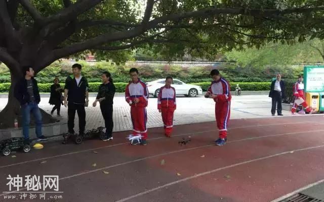 青羊区第二十三届“科技之春”科普月重点活动——成都市树德实验中学（东区）第八届科技节隆重开幕！-10.jpg