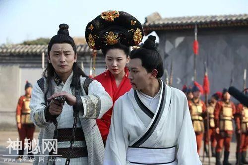 《皇上命我来选妃》登陆爱奇艺 科幻宫廷全维度混搭-2.jpg