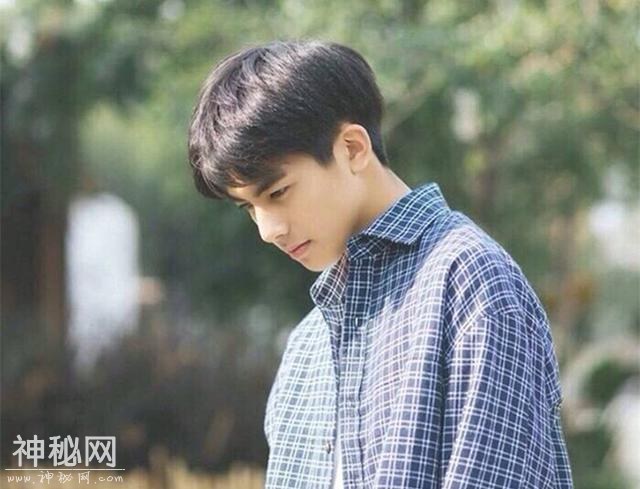 你为什么那么显老？男生脸上有这5个特点，看起来更年轻-4.jpg
