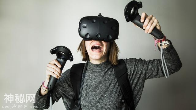 9分神作再度来袭，《头号玩家》VR游戏让你不只做自己-6.jpg