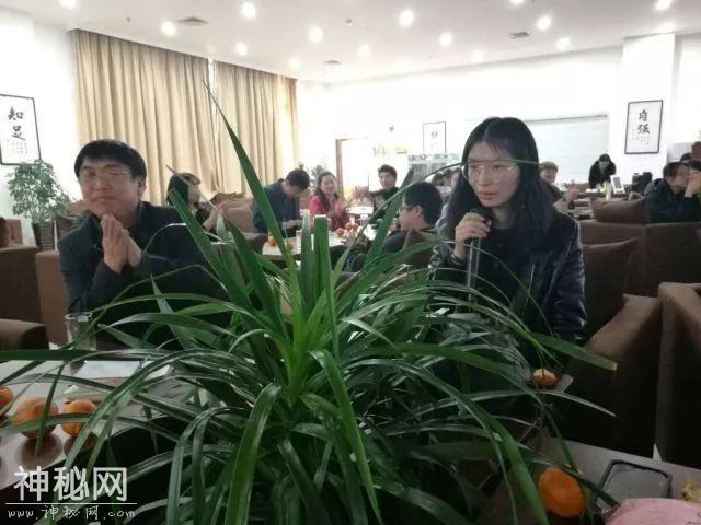 人文科学学院公管16-1、行管17-1班团支部举办“学习领会十九大，缅怀先烈祭英魂”主题团日活动-6.jpg