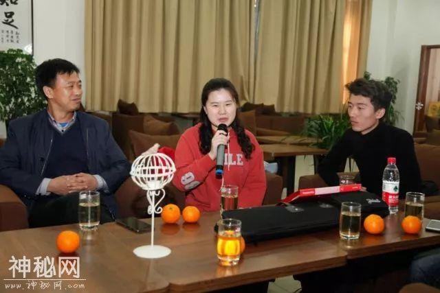 人文科学学院公管16-1、行管17-1班团支部举办“学习领会十九大，缅怀先烈祭英魂”主题团日活动-4.jpg