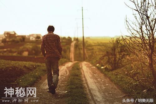 韩寒怒怼事件：为什么鸡汤文还如此盛行？-4.jpg