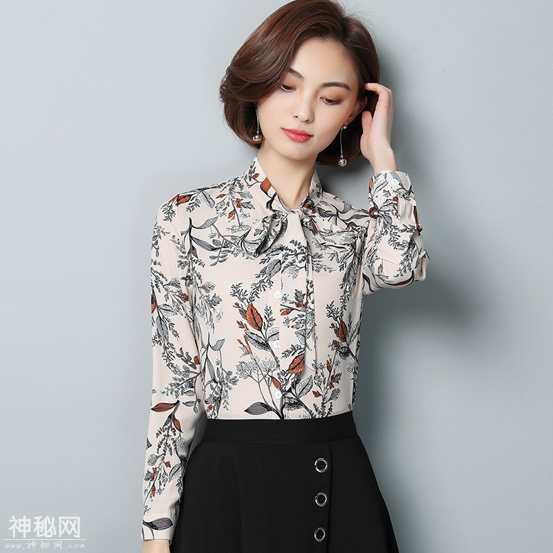 衬衫怎么穿才有女人味？瞧瞧下图这些女人，简直倾城倾国-16.jpg
