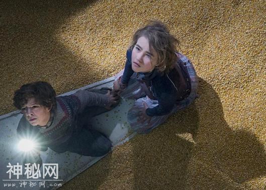 《寂静之地》上映首日就回本，这部恐怖片让你连大气都不敢喘-3.jpg