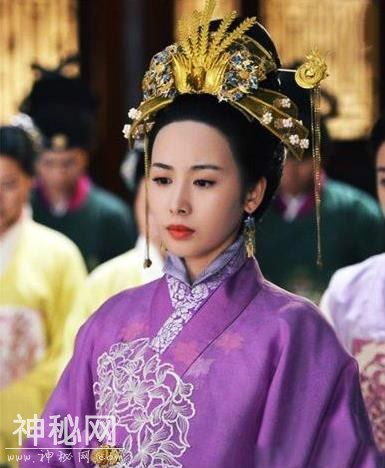 历史上最受宠的皇后，身体残废不能生育，皇帝不离不弃死后命合葬-1.jpg