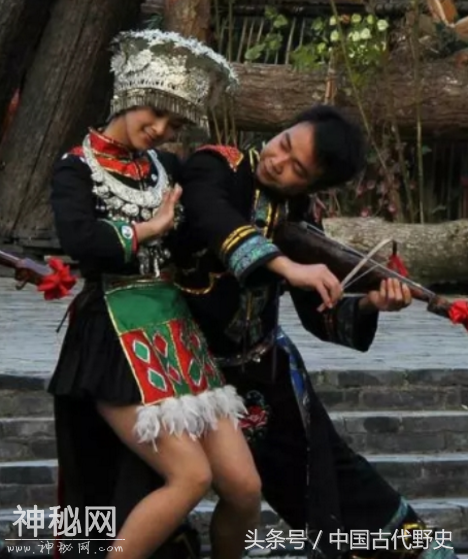 世界第一短：裙子只有16cm，因地处偏远，该习俗在我国得以保存-5.jpg
