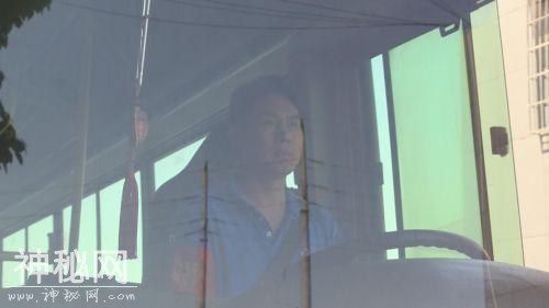 为什么明明是到新繁镇却坐上双流的公交车？花季少女双流迷路后…-1.jpg