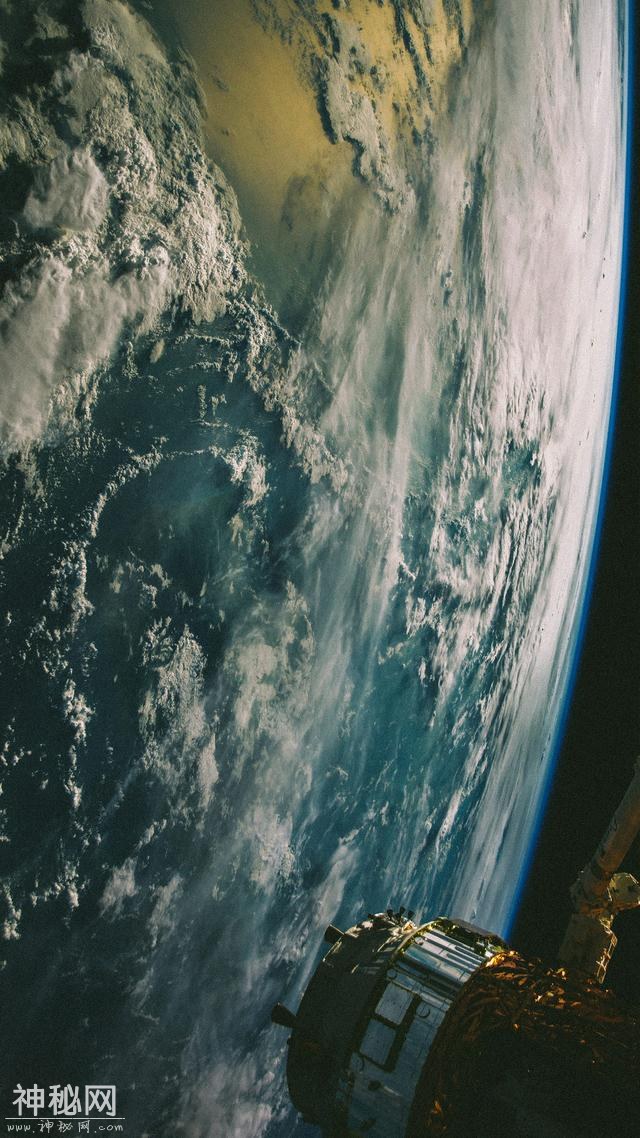 宇宙星球手机壁纸-13.jpg