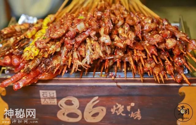石人小区，自带隐藏属性的神级美食地，让深夜还想往那跑！-3.jpg